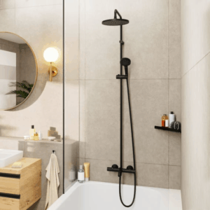 hansgrohe Vernis Blend opbouwdouchesysteem met baduitloop, thermostaat mat zwart